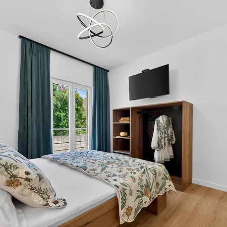 Apartman Iva *