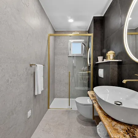 Apartman Iva *